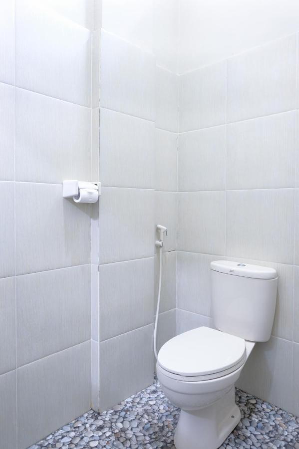 Oyo 683 Jepun Guesthouse Ματαράμ Εξωτερικό φωτογραφία